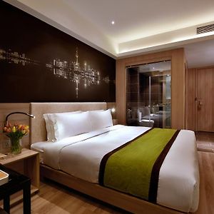 Executive King Room